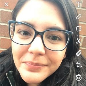 Meet your Posher, Beatriz